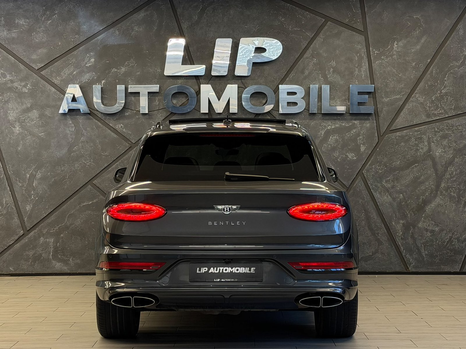 BENTLEY Bentayga V8, Benzin, Occasion / Gebraucht, Automatik - 7