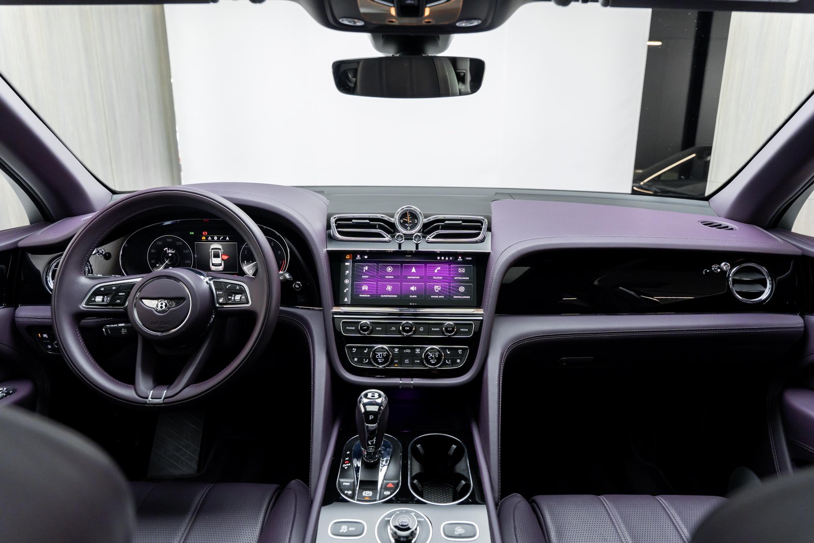BENTLEY Bentayga V8, Petrol, Second hand / Used, Automatic - 3