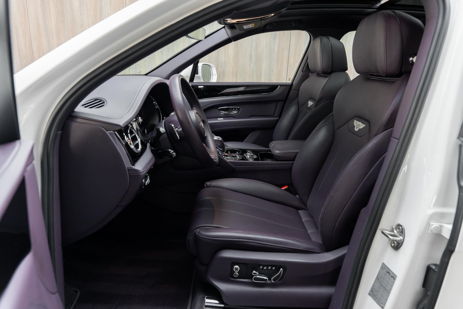 BENTLEY Bentayga V8, Petrol, Second hand / Used, Automatic - 5