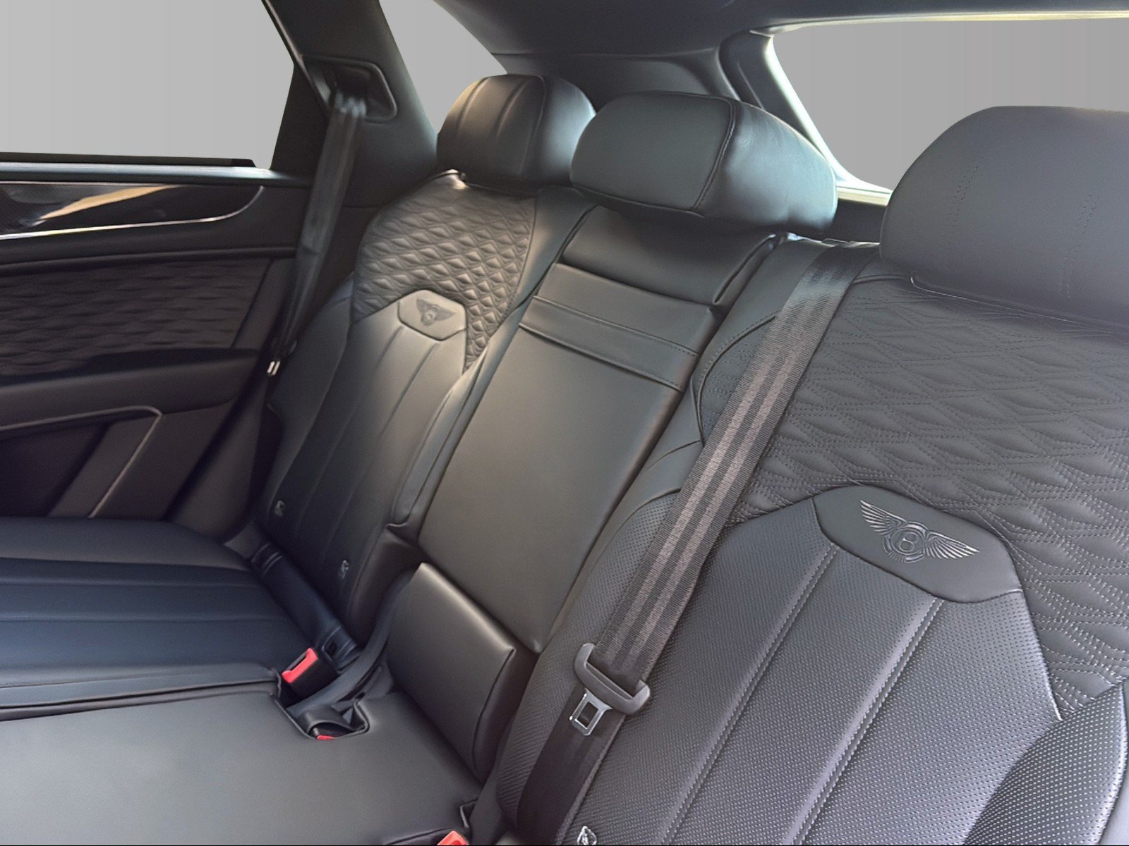 BENTLEY Bentayga SPEED V8, Petrol, New car, Automatic - 7