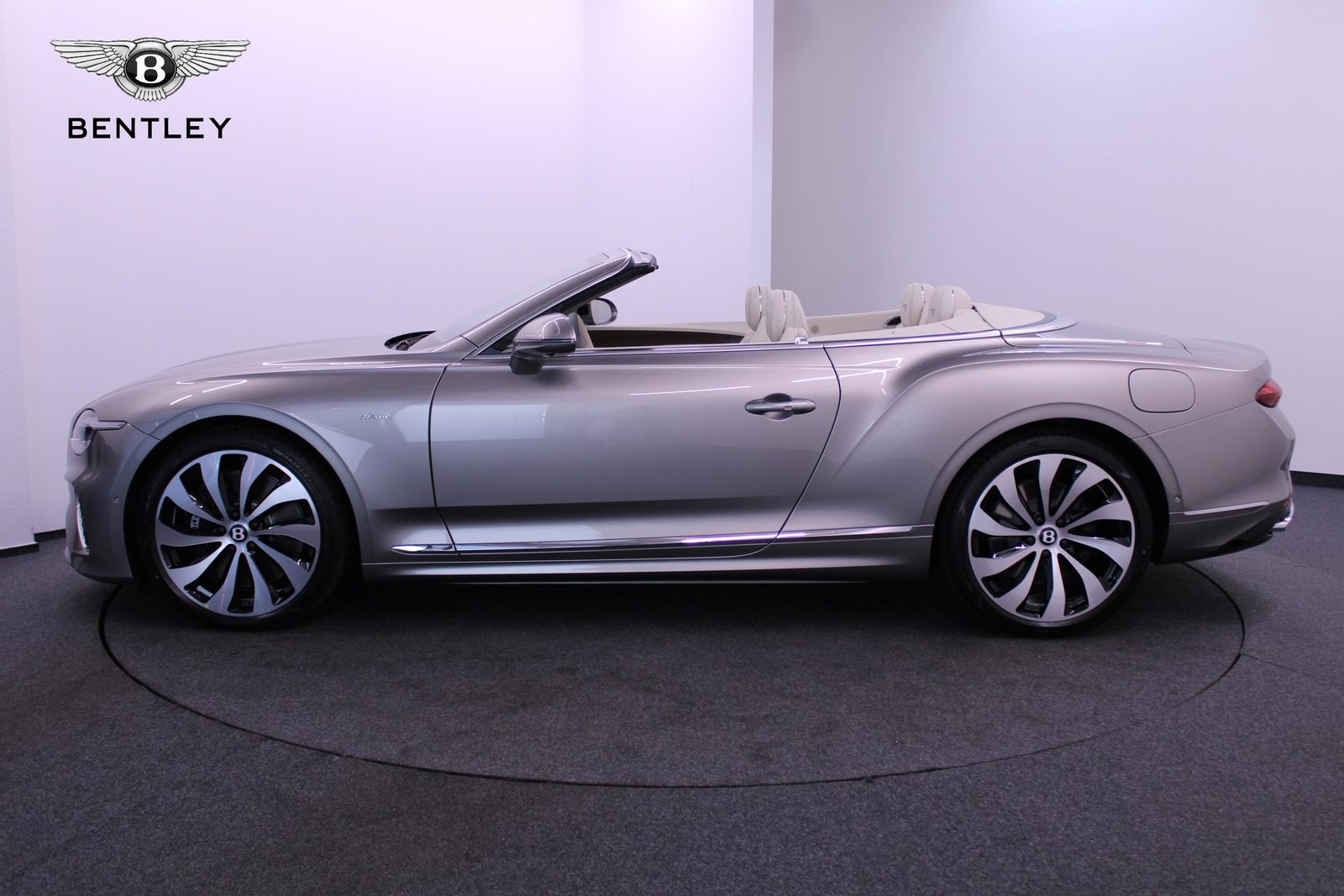 BENTLEY Continental GTC 4.0 V8 Hybrid Azure, Plug-in-Hybrid Petrol/Electric, New car, Automatic - 3