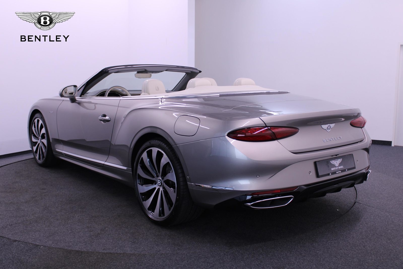 BENTLEY Continental GTC 4.0 V8 Hybrid Azure, Plug-in-Hybrid Petrol/Electric, New car, Automatic - 4