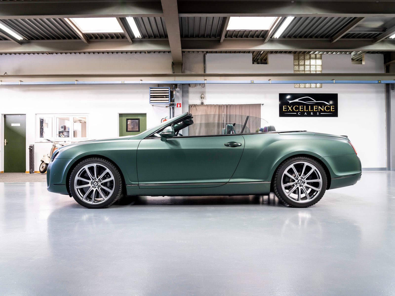 BENTLEY Continental Supersports Convertible 6.0, Second hand / Used, Automatic - 6