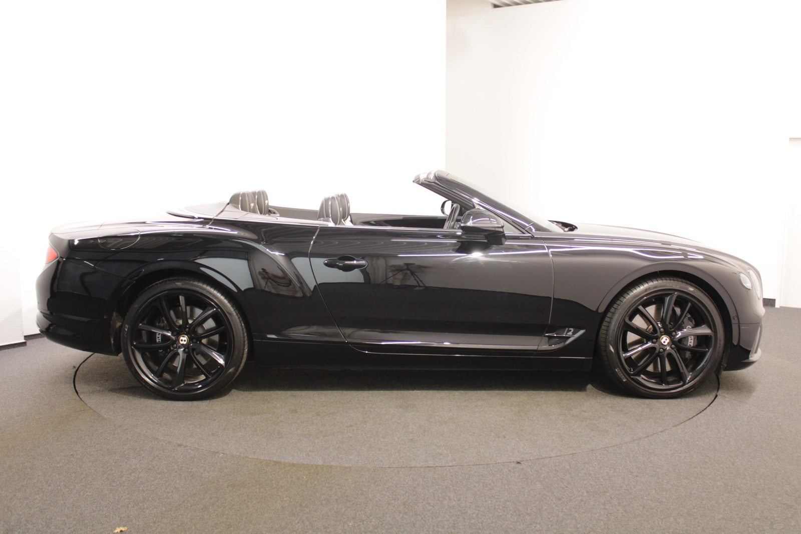 BENTLEY Continental GTC 6.0 W12, Petrol, Second hand / Used, Automatic - 7