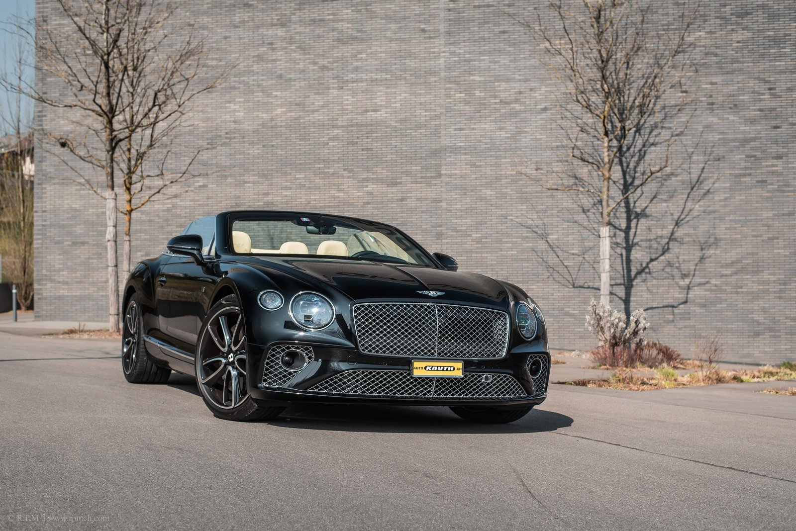 BENTLEY Continental GTC 6.0 W12*First Edition CH Auslieferun, Petrol, Second hand / Used, Automatic - 4