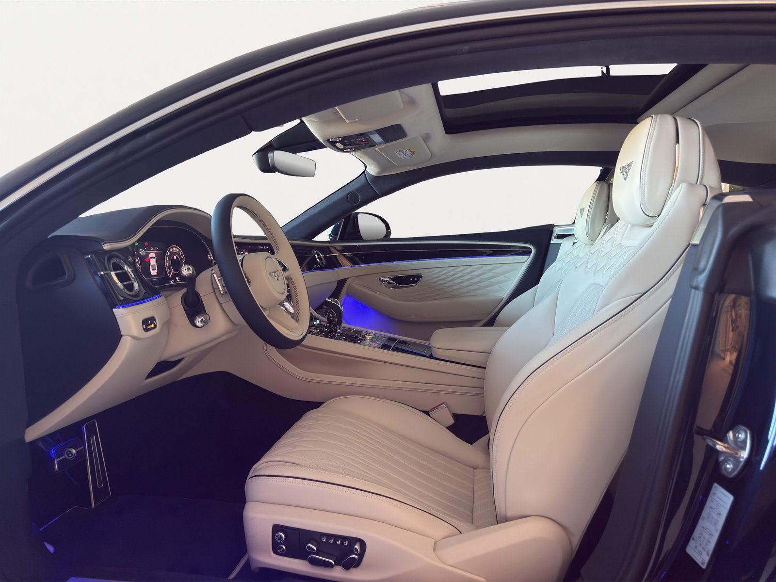 BENTLEY GT Continental Azure, Plug-in-Hybrid Petrol/Electric, New car, Automatic - 5