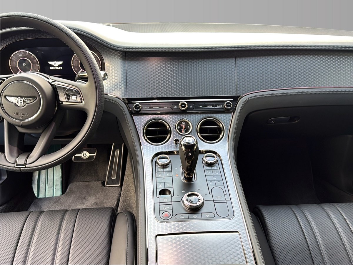BENTLEY GT V8 Hybrid Black Design, Plug-in-Hybrid Petrol/Electric, New car, Automatic - 6