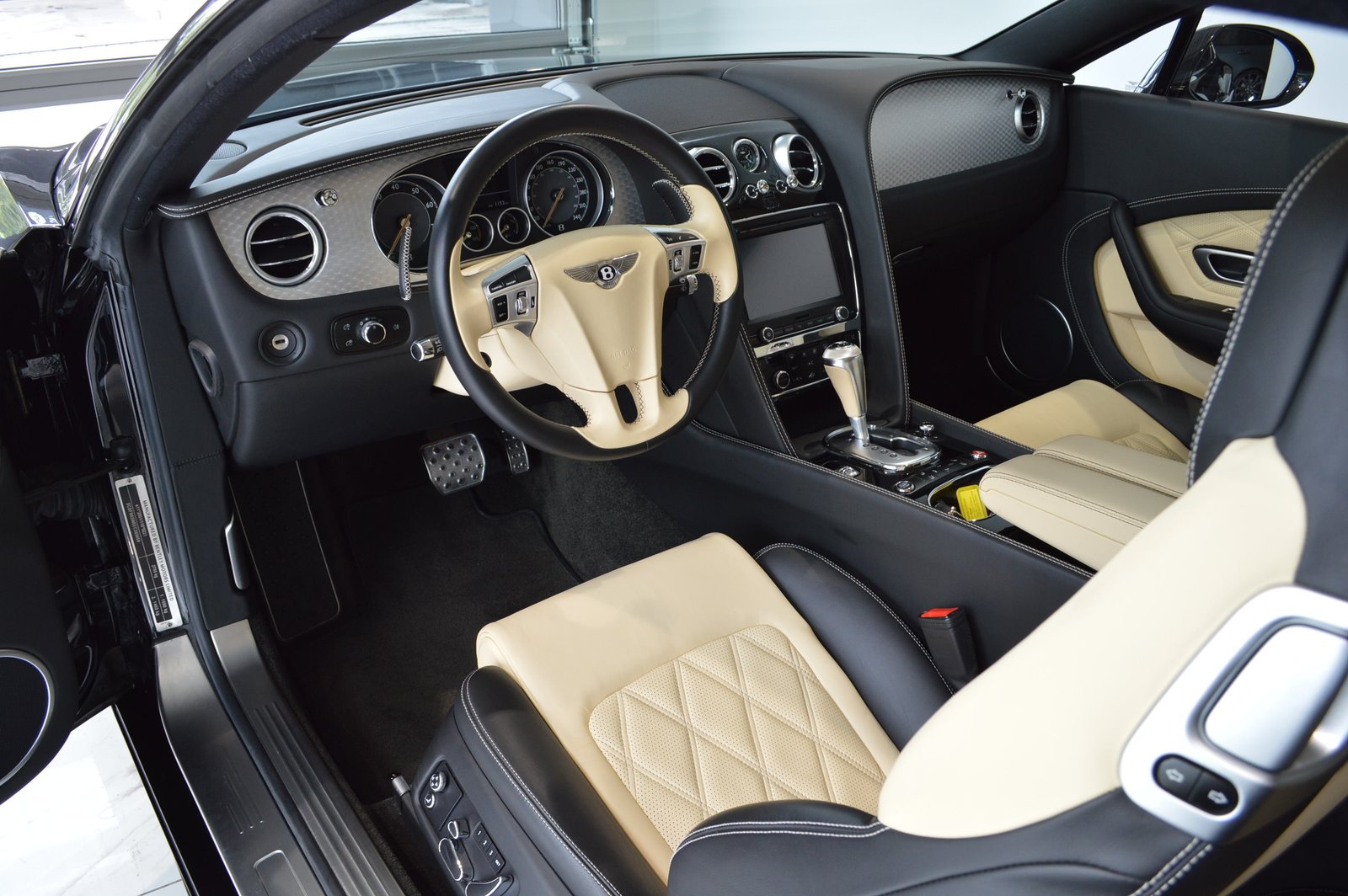 BENTLEY Continental GT Speed 6.0 W12, Benzin, Occasion / Gebraucht, Automatik - 6