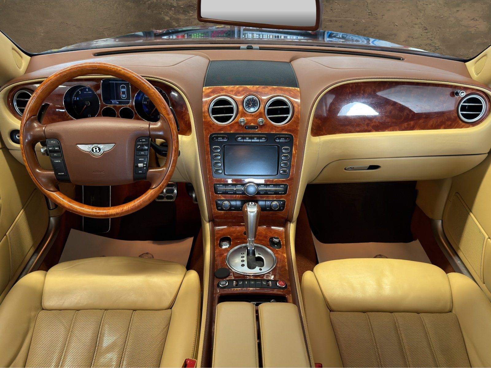 BENTLEY Continental Flying Spur 6.0 W12, Benzin, Occasion / Gebraucht, Automatik - 4