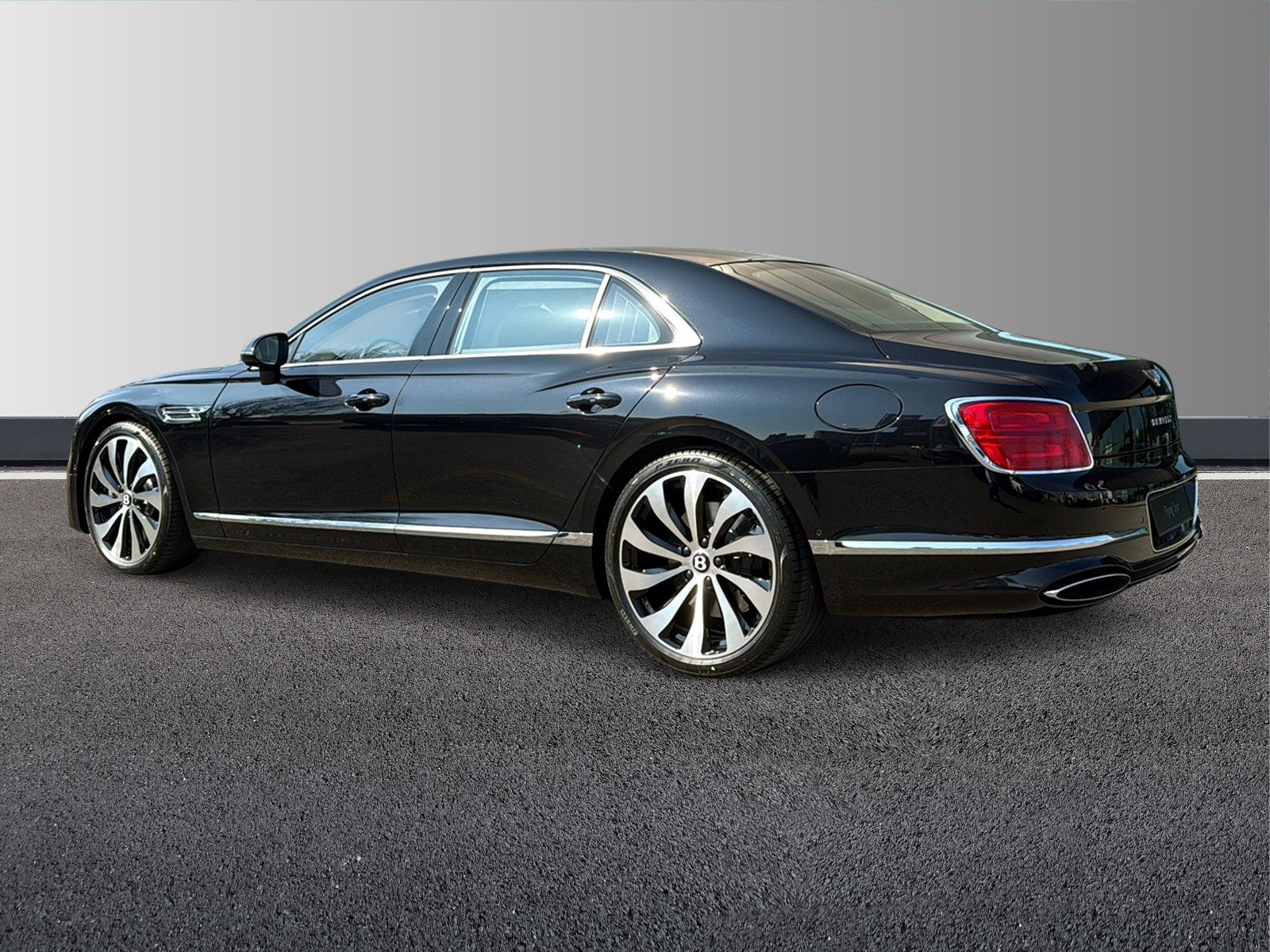BENTLEY Flying Spur V8 Hybrid, Plug-in-Hybrid Petrol/Electric, New car, Automatic - 3