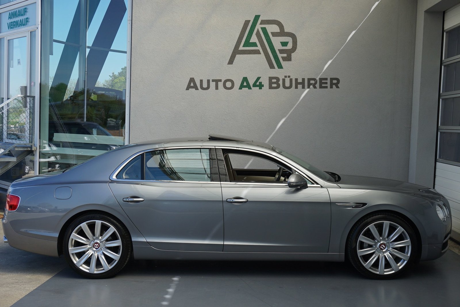 BENTLEY Flying Spur 4.0, Essence, Occasion / Utilisé, Automatique - 2