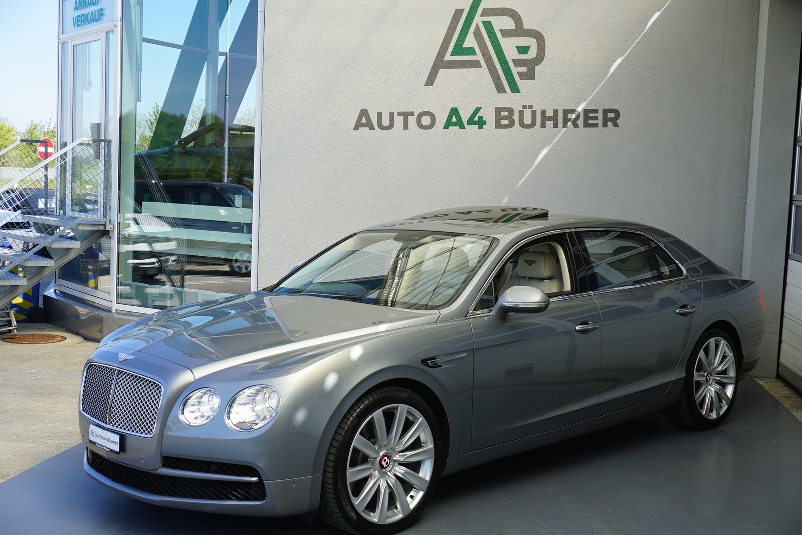 BENTLEY Flying Spur 4.0, Essence, Occasion / Utilisé, Automatique - 4