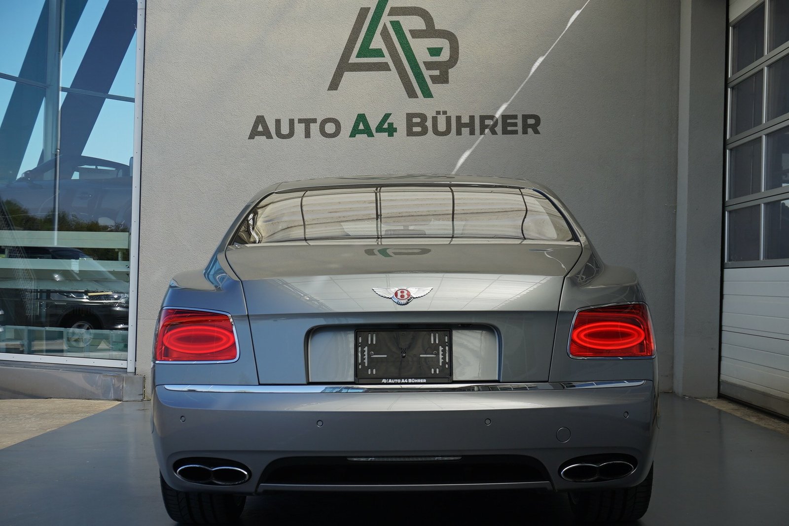 BENTLEY Flying Spur 4.0, Essence, Occasion / Utilisé, Automatique - 7