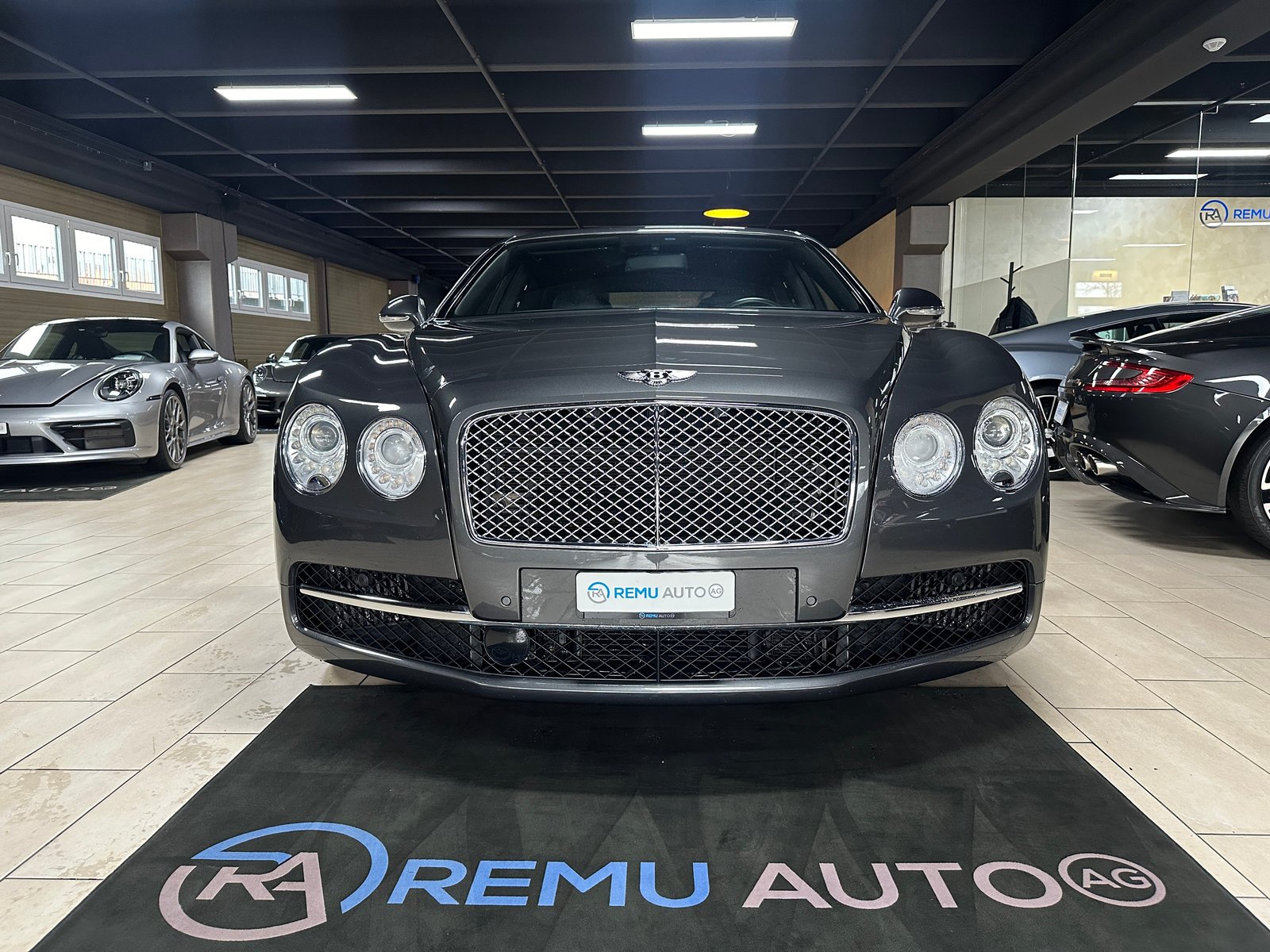 BENTLEY Flying Spur 6.0 V12 CH-Fahrzeug, Benzina, Occasioni / Usate, Automatico - 2