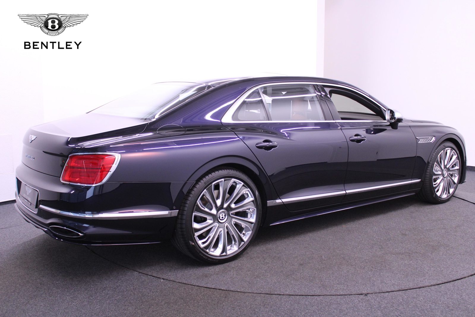 BENTLEY Flying Spur 4.0 V8 Mulliner, Plug-in-Hybrid Petrol/Electric, Ex-demonstrator, Automatic - 7