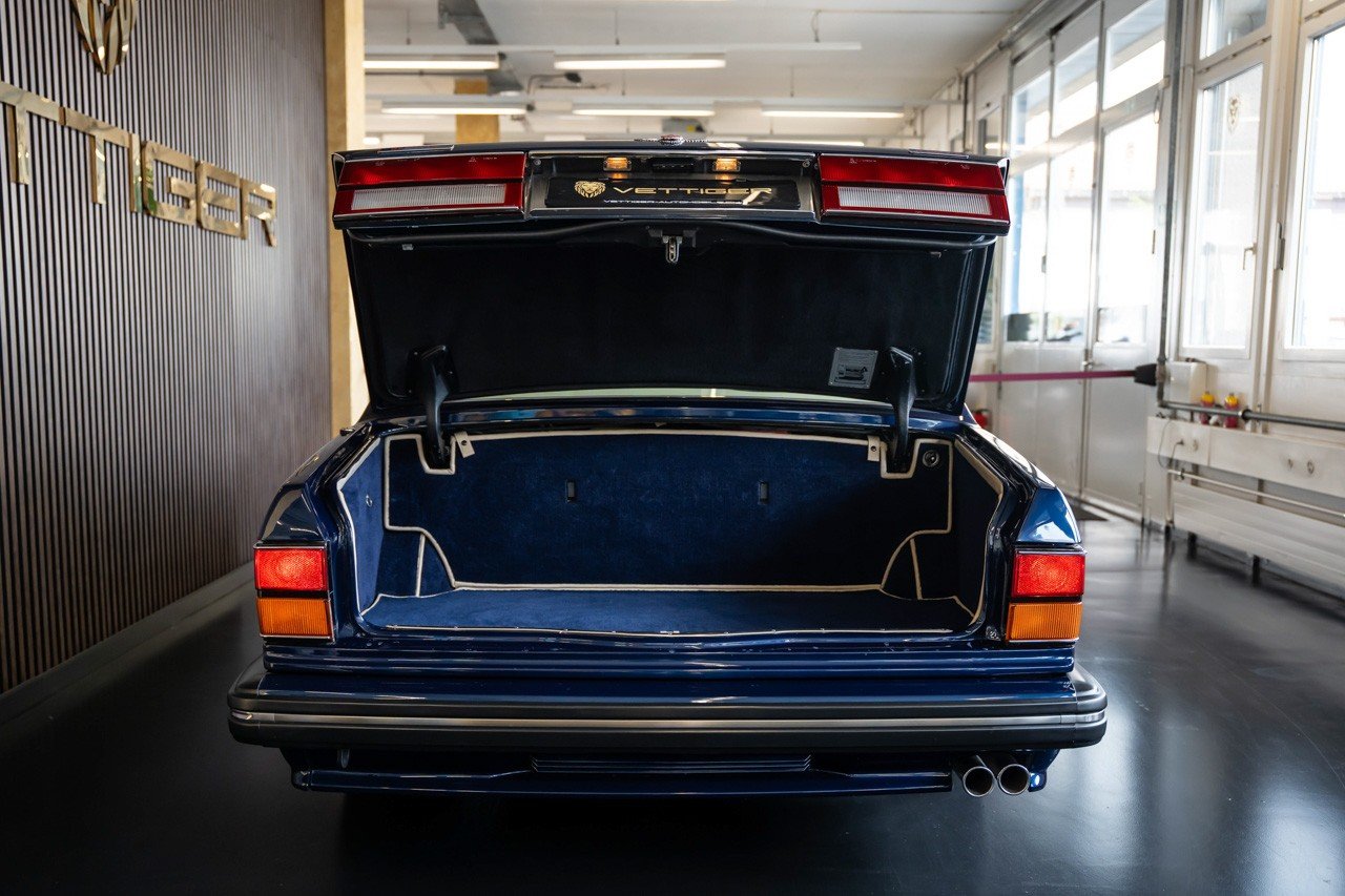 BENTLEY Turbo R LWB, Essence, Occasion / Utilisé, Automatique - 6