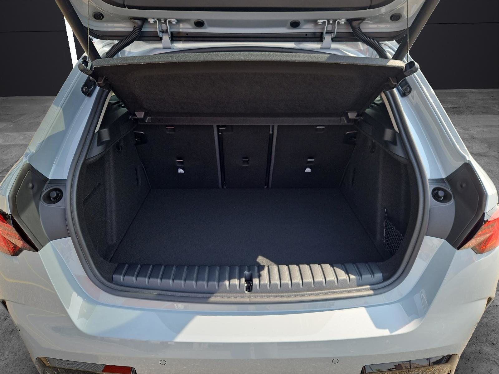 BMW 116, Benzin, Neuwagen, Automatik - 6
