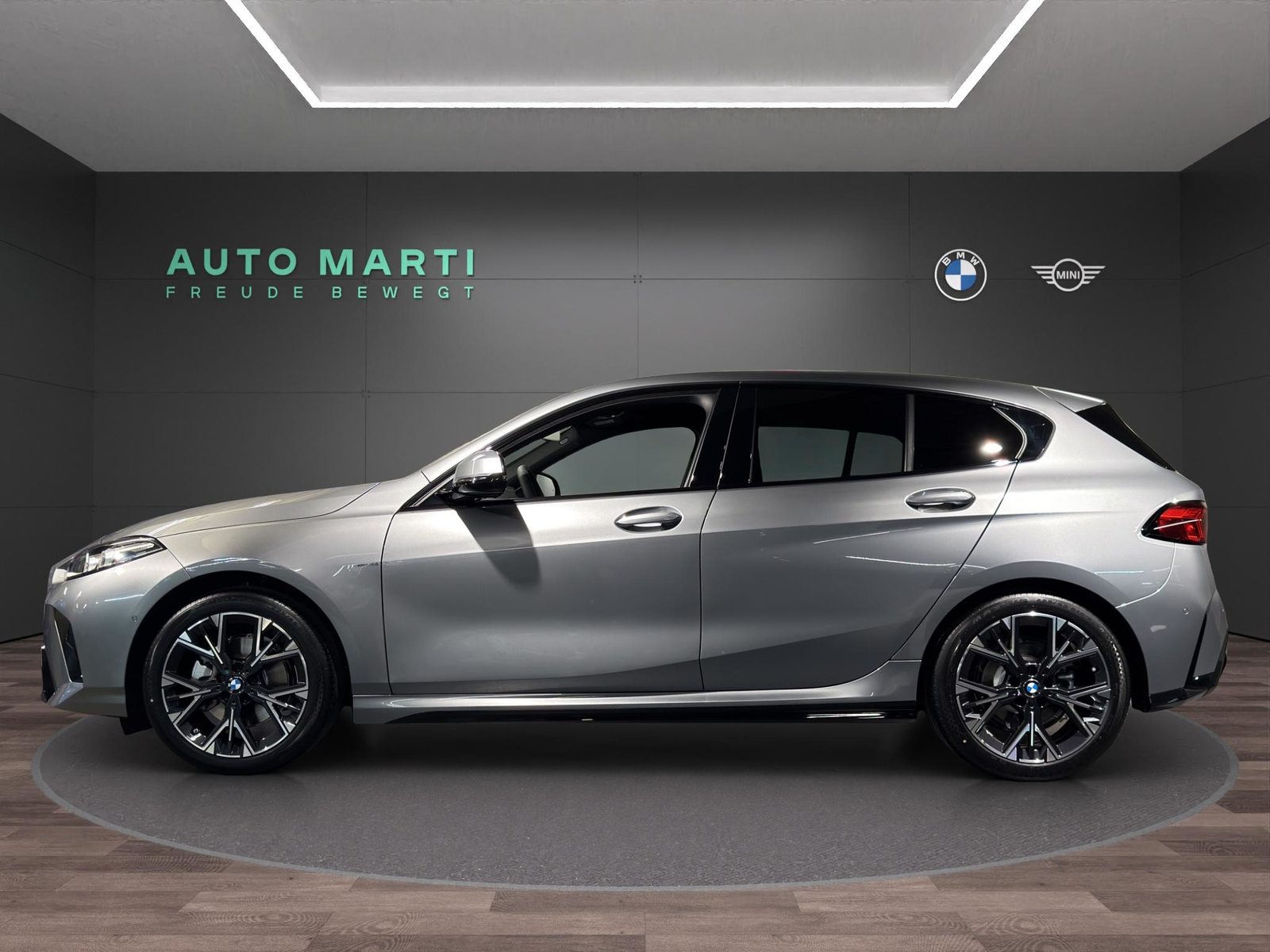 BMW 116, Petrol, New car, Automatic - 2