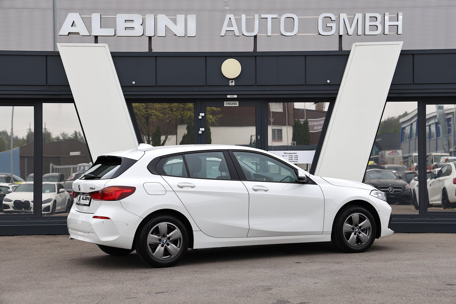 BMW 116d Advantage Steptronic, Diesel, Occasion / Utilisé, Automatique - 3
