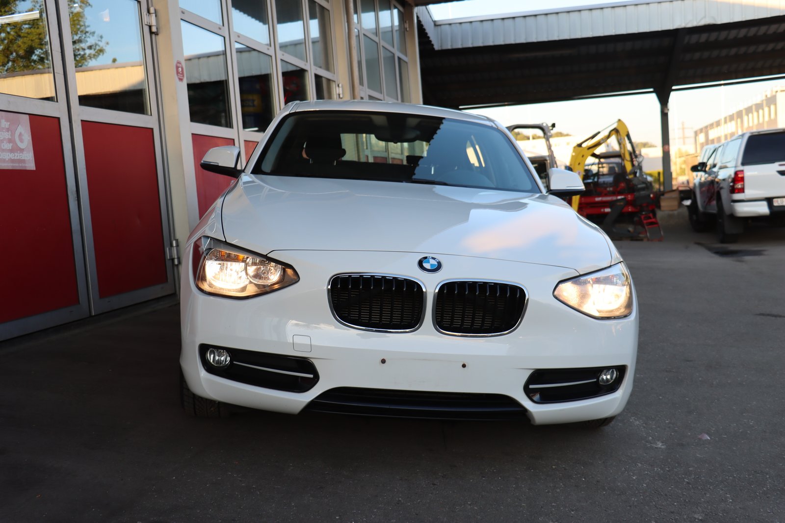 BMW 116i Sport Line, Benzin, Occasion / Gebraucht, Handschaltung - 3