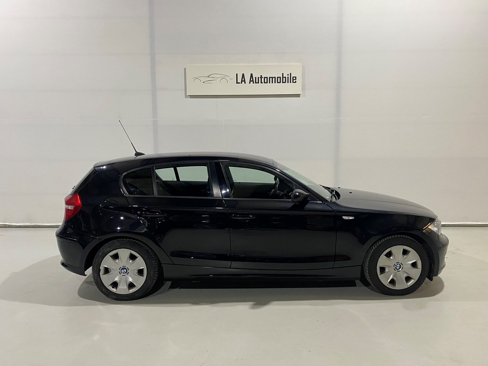 BMW 116d AccessPlus, Diesel, Occasion / Utilisé, Manuelle - 7