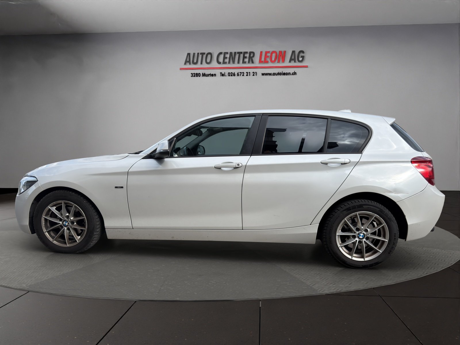 BMW 116i Sport Line Steptronic, Petrol, Second hand / Used, Automatic - 3