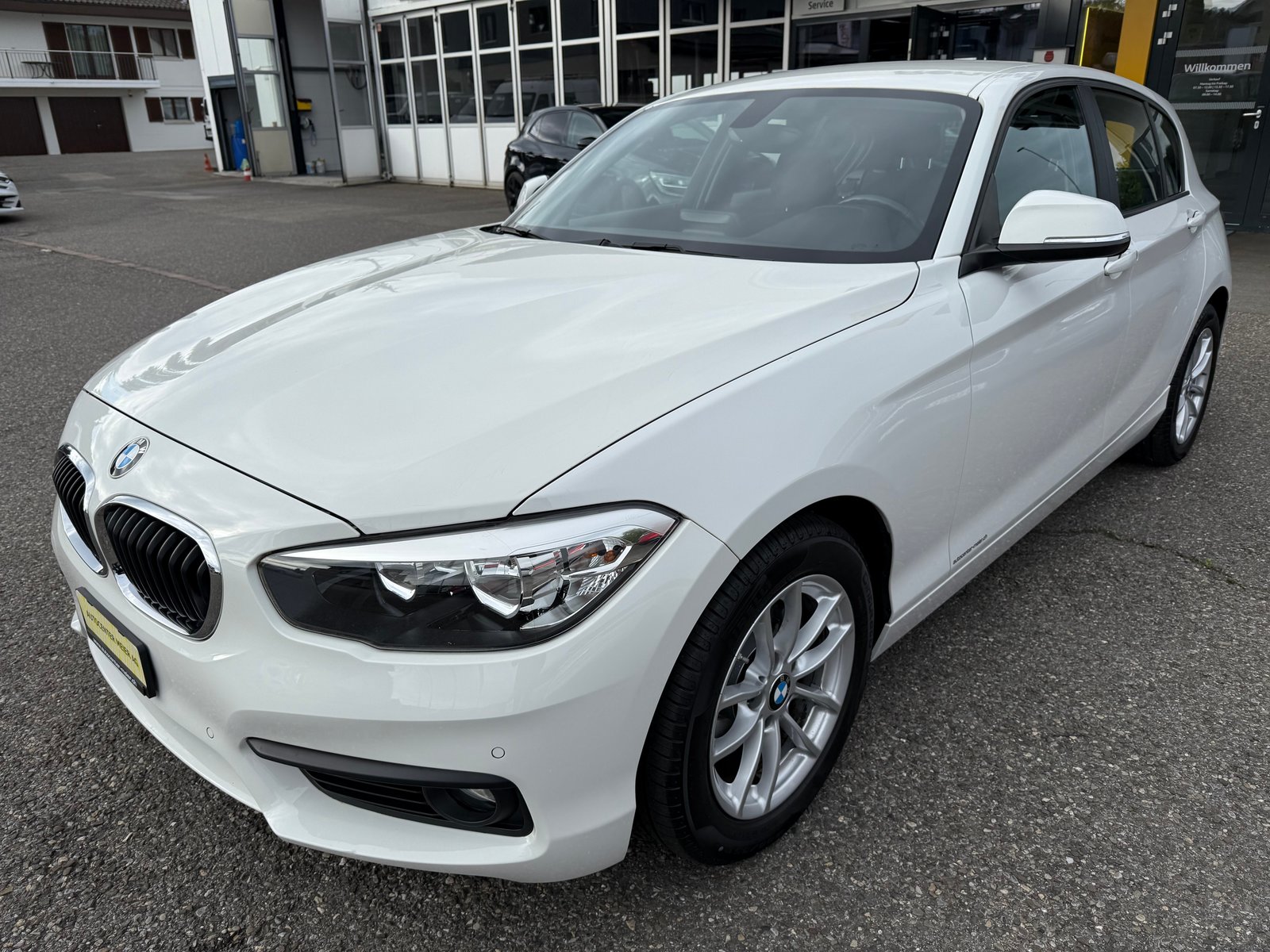 BMW 116i Business, Essence, Occasion / Utilisé, Manuelle - 2