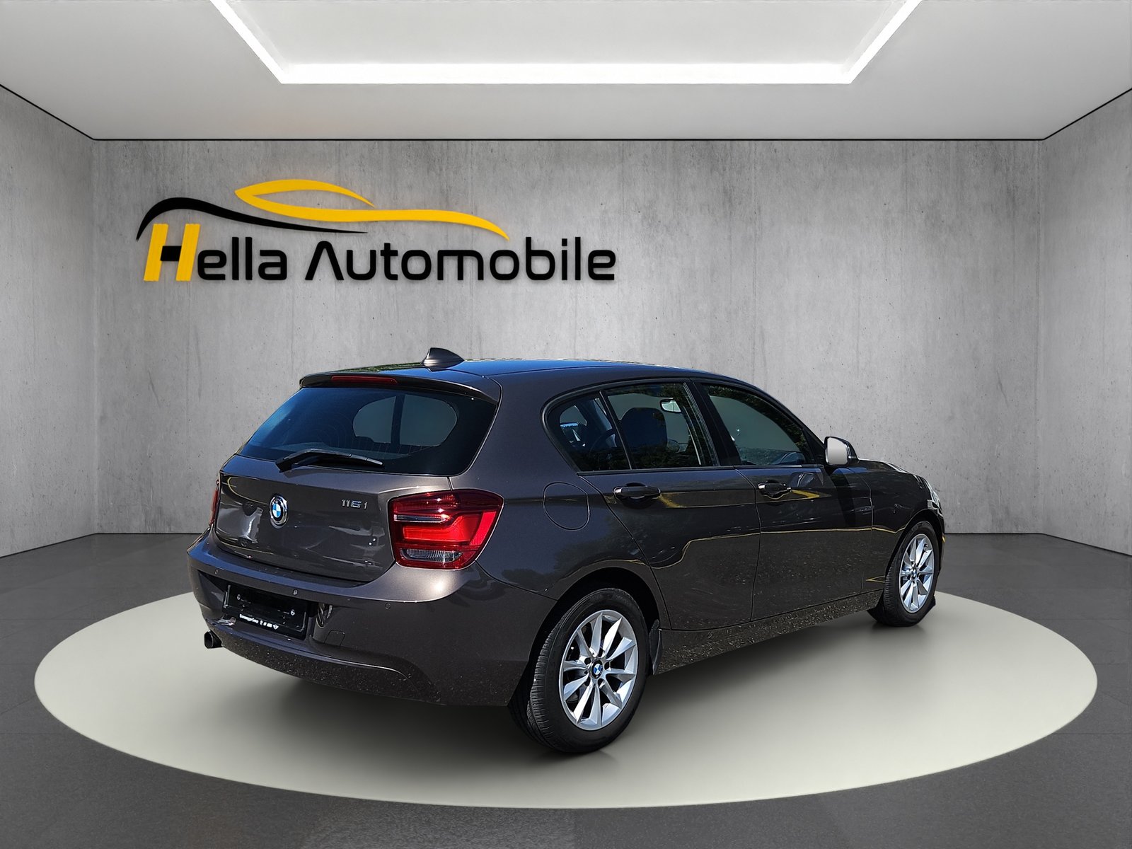 BMW 116i Steptronic, Benzin, Occasion / Gebraucht, Automatik - 2