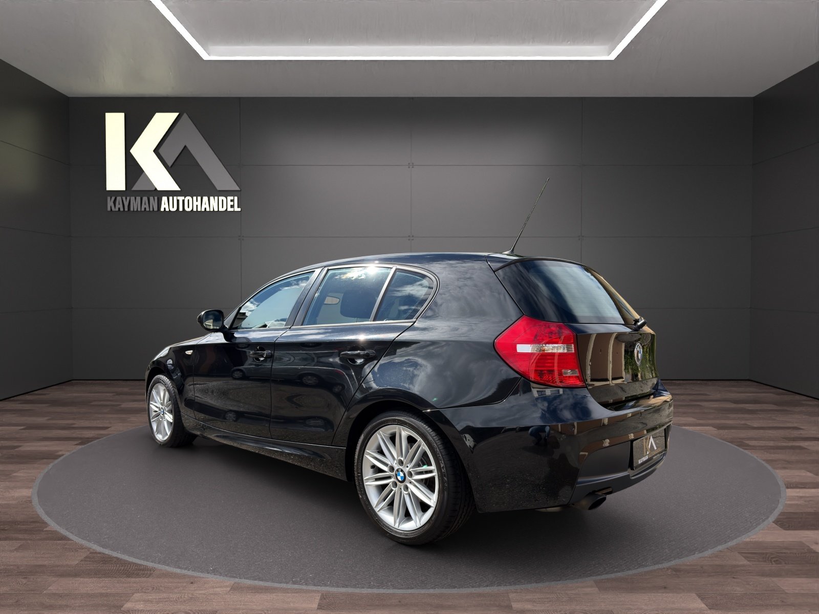 BMW 116i Dynamic Edition M-Paket Frisch Ab MFK 11.06.2026, Benzina, Occasioni / Usate, Manuale - 3