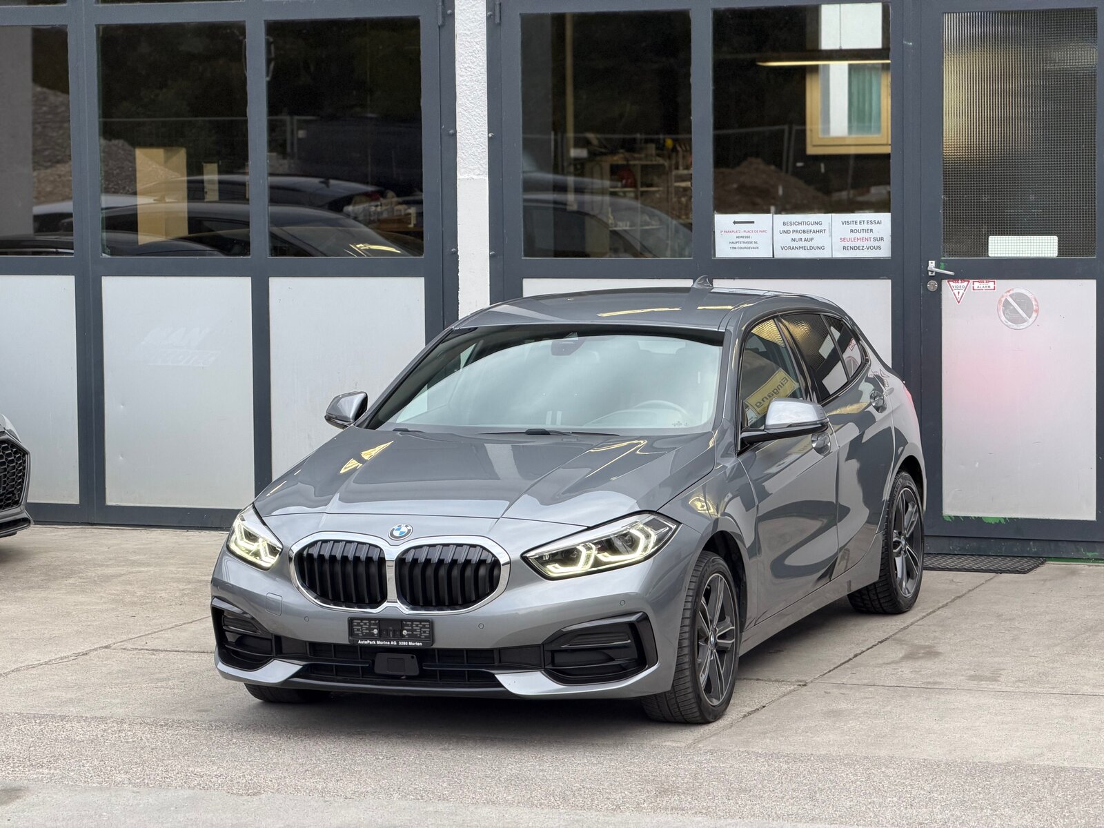 BMW 116d Steptronic Sport Line, Diesel, Occasion / Gebraucht, Automatik - 2