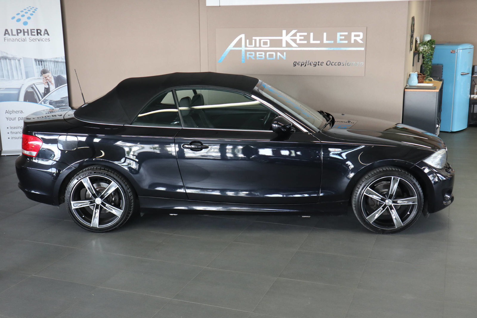 BMW 118i Cabrio, Benzin, Occasion / Gebraucht, Automatik - 2