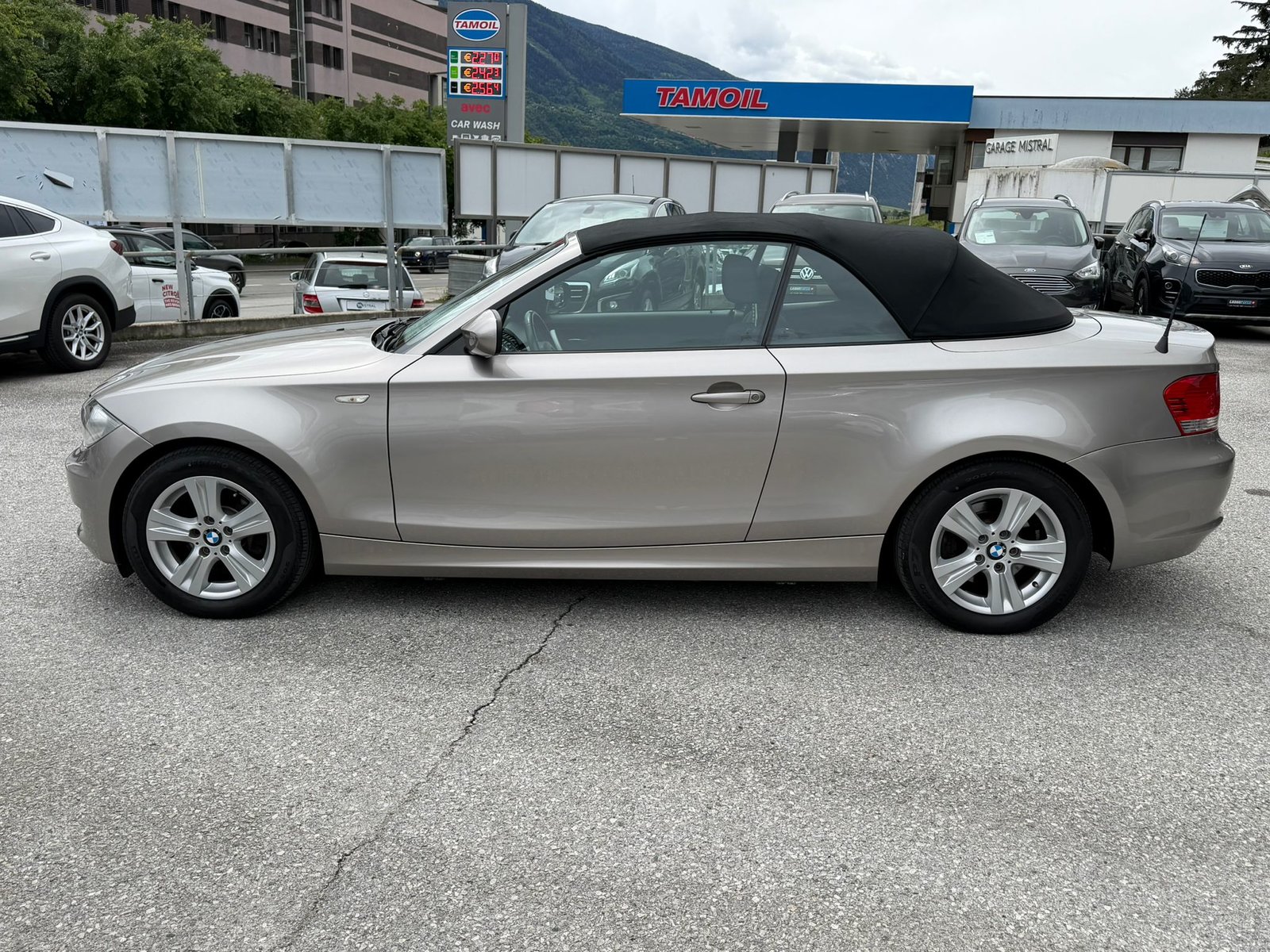 BMW 118i Cabrio, Essence, Occasion / Utilisé, Manuelle - 4