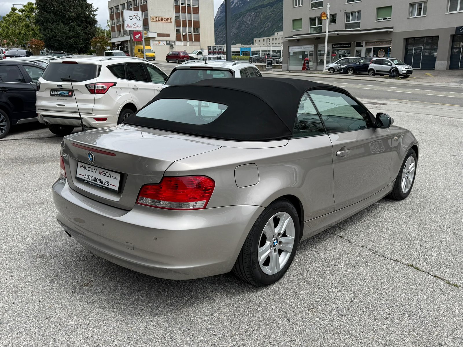 BMW 118i Cabrio, Essence, Occasion / Utilisé, Manuelle - 6