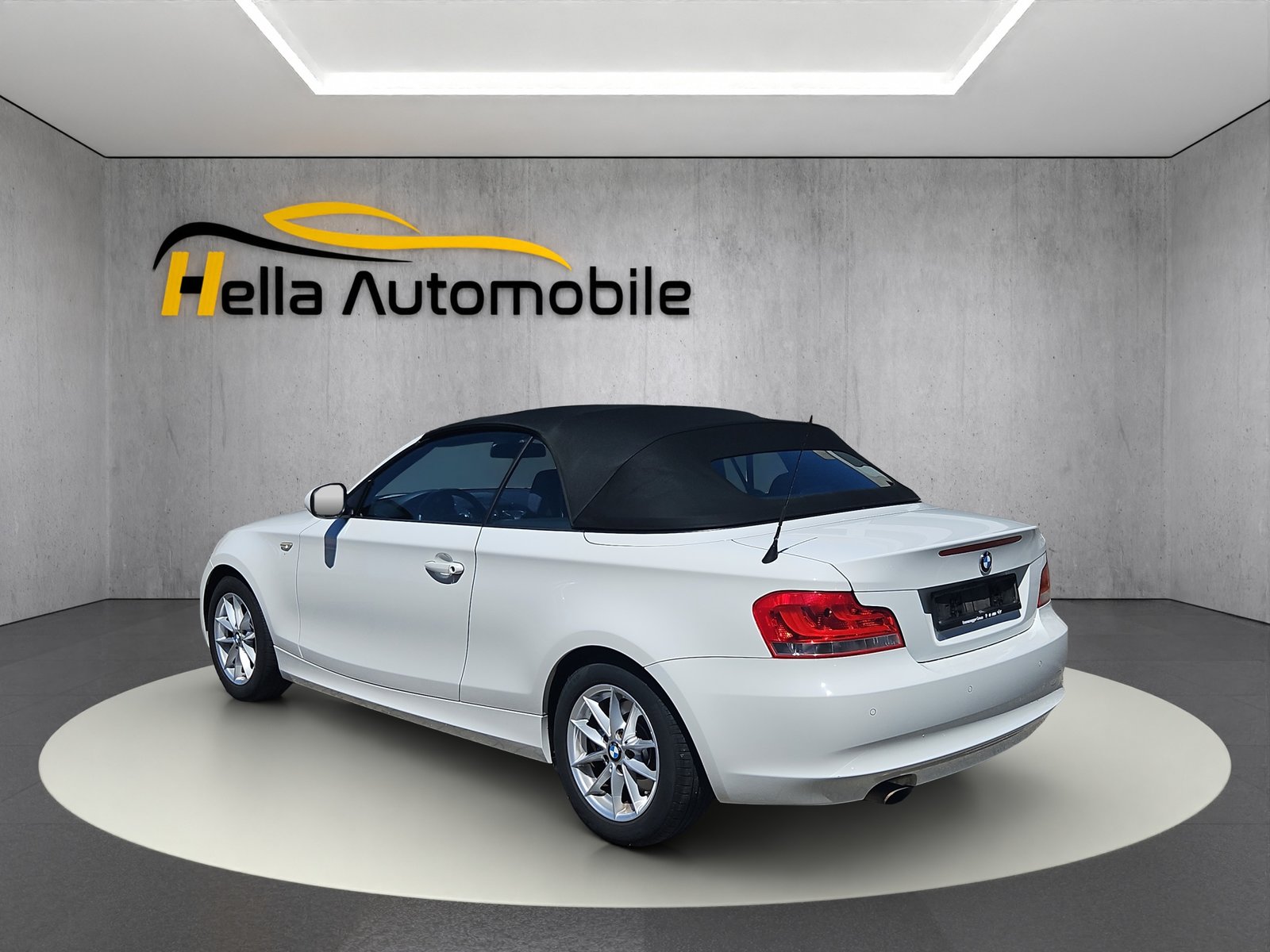BMW 118i Cabrio, Petrol, Second hand / Used, Manual - 5