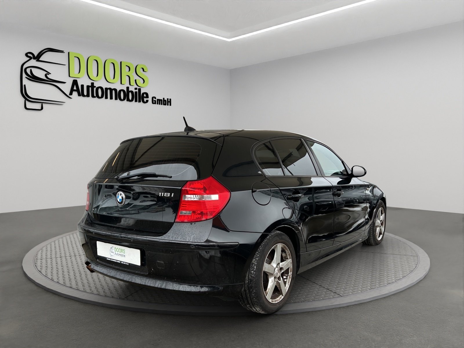 BMW 118i, Benzin, Occasion / Gebraucht, Handschaltung - 3