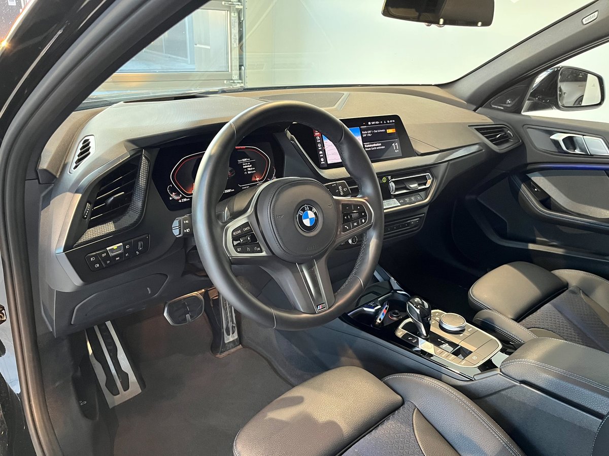 BMW 118i Steptronic Pure M Sport, Petrol, Second hand / Used, Automatic - 5