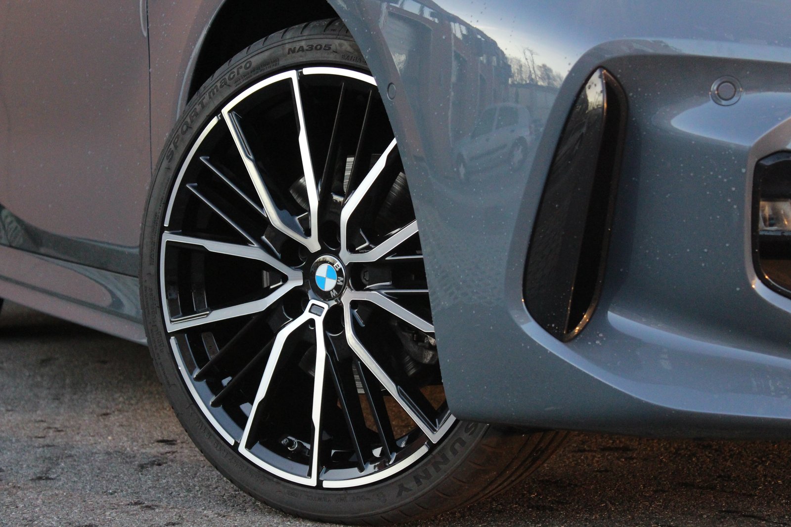 BMW 118i Pure M Sport Steptronic - "Jantes 19' * Toit Ouvrant * , Essence, Occasion / Utilisé, Automatique - 4