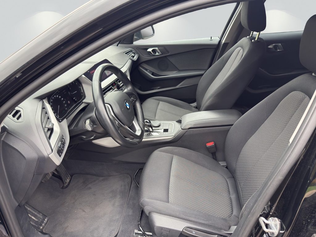BMW 1er Reihe F40 118i, Benzin, Occasion / Gebraucht, Automatik - 6