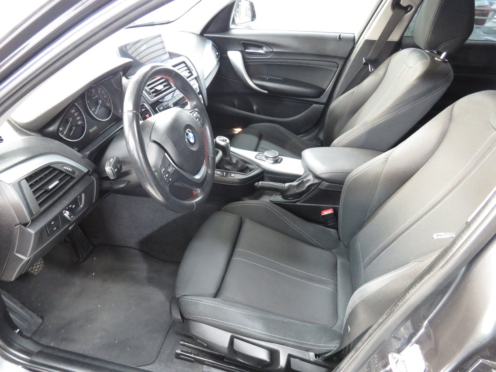 BMW 118d Sport Line, Diesel, Second hand / Used, Manual - 5
