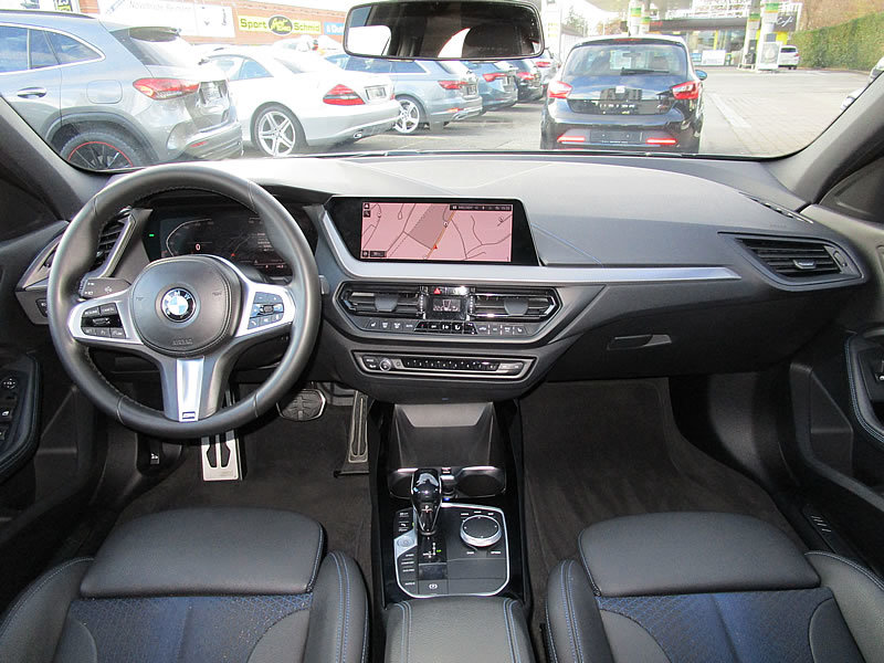 BMW 118i M Sport Steptronic, Benzin, Occasion / Gebraucht, Automat - 3