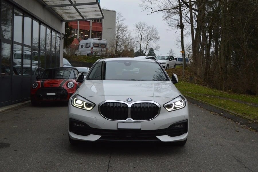 BMW 118i Steptronic, Benzin, Occasion / Gebraucht, Automatik - 2