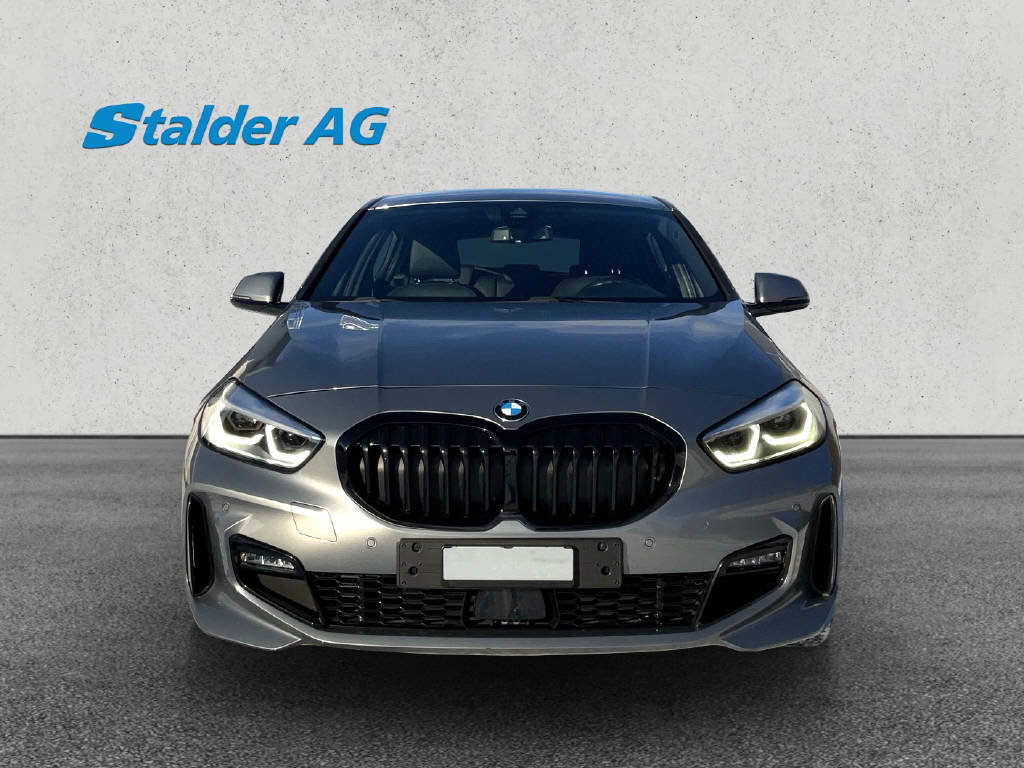 BMW 118i, Essence, Occasion / Utilisé, Automatique - 2