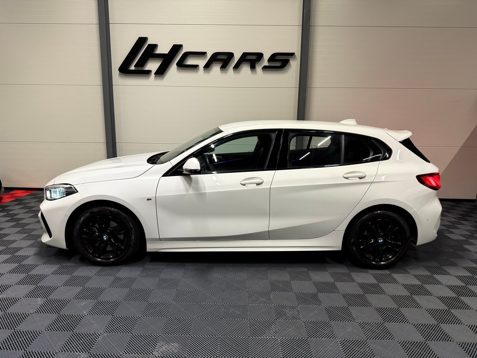 BMW 118d M-Sport, Diesel, Occasion / Utilisé, Manuelle - 2