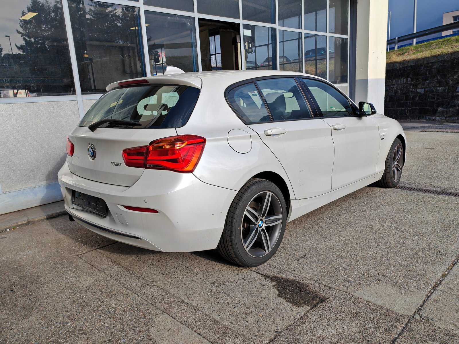BMW 118i Sport Line, Essence, Occasion / Utilisé, Manuelle - 5