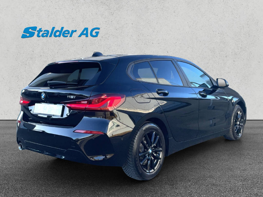 BMW 118i, Benzin, Occasion / Gebraucht, Automatik - 6