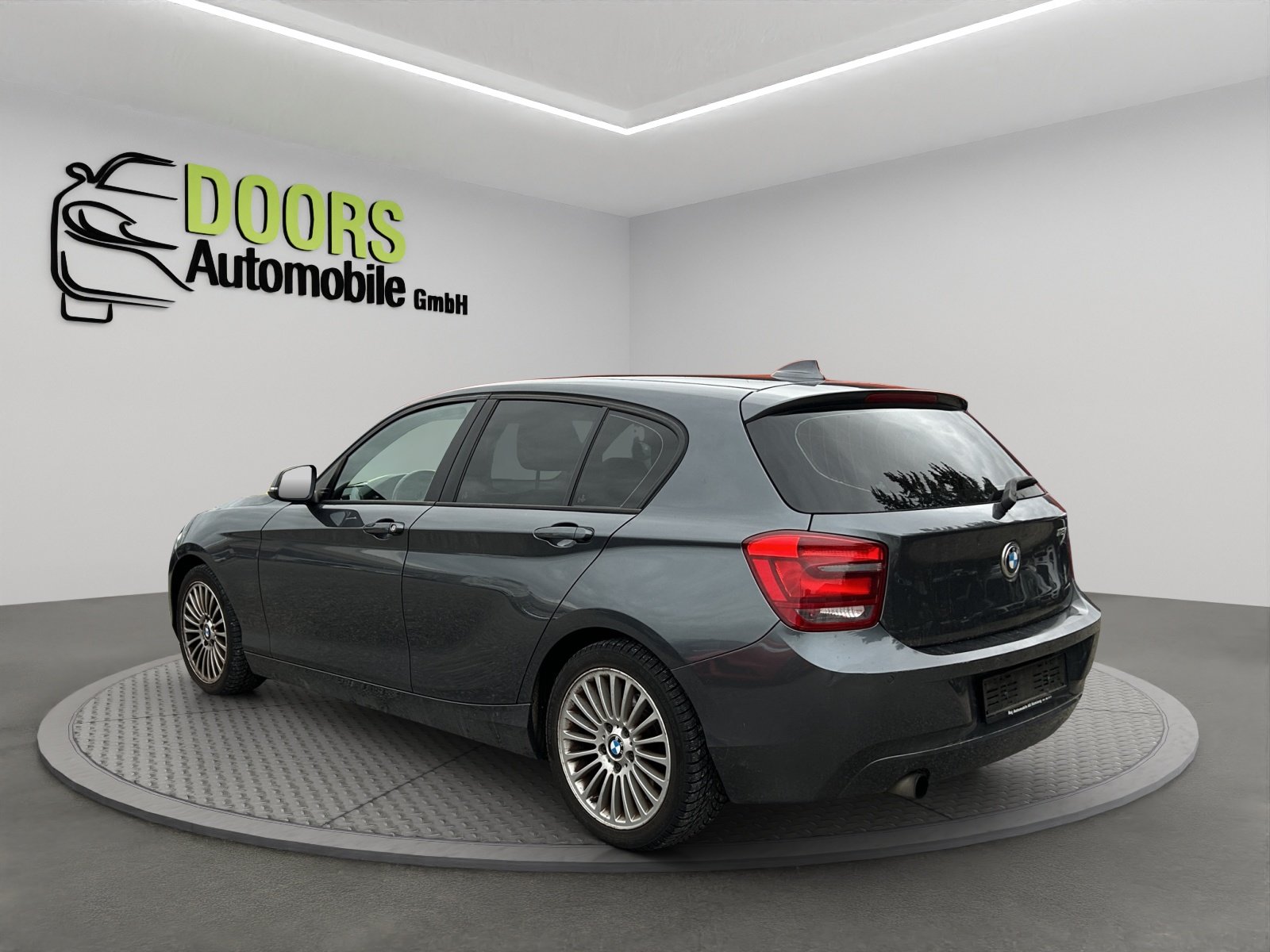 BMW 118i Sport Line, Benzin, Occasion / Gebraucht, Handschaltung - 6