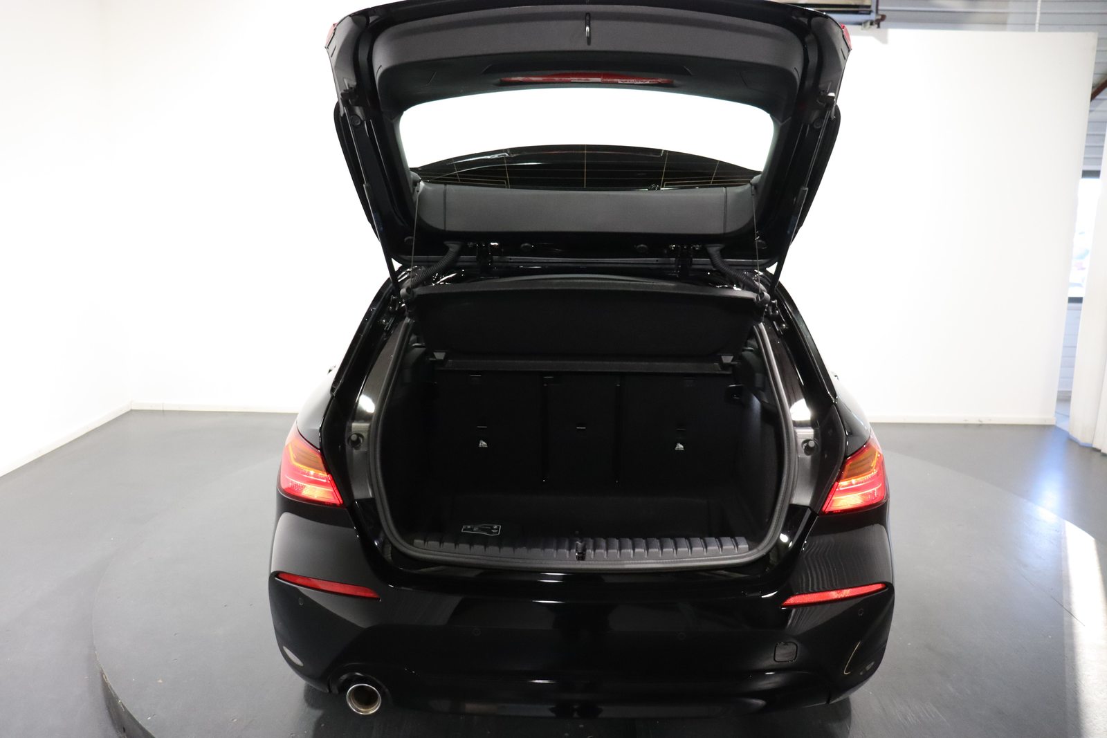 BMW 118i, Benzin, Occasion / Gebraucht, Automatik - 5