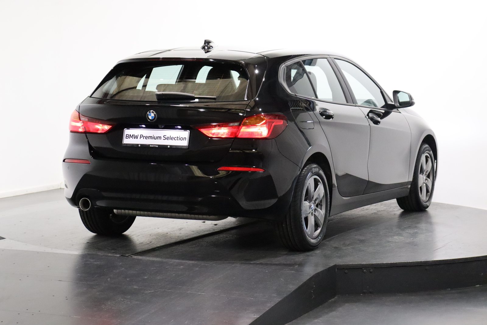BMW 118i, Petrol, Second hand / Used, Automatic - 4