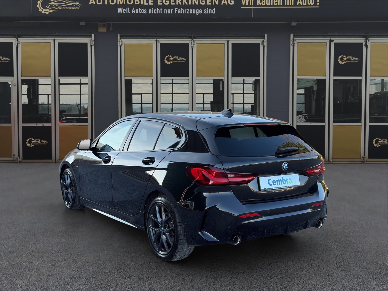 BMW 118d Steptronic Pure M Sport, Diesel, Occasion / Gebraucht, Automatik - 7