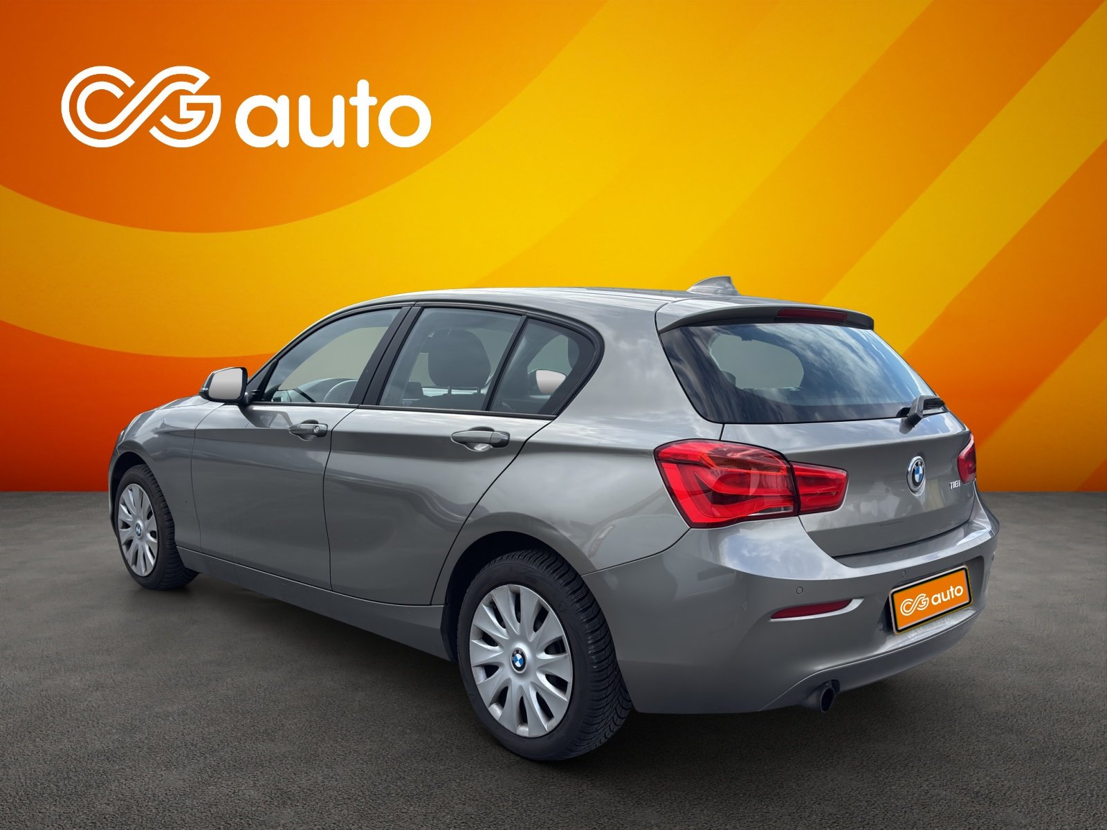 BMW 118i MOTOR PROBLEM, Petrol, Second hand / Used, Manual - 6